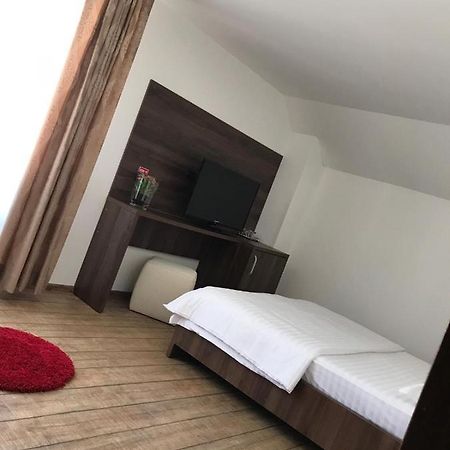 Pensiunea Montana Borsa Mm Băile Borşa Dış mekan fotoğraf